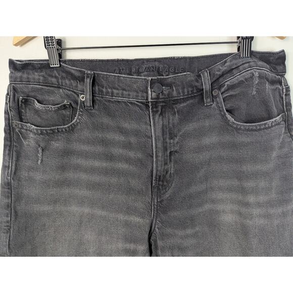 American Eagle Raw Hem Stretch Barrel Jean in Black - Picture 5 of 11